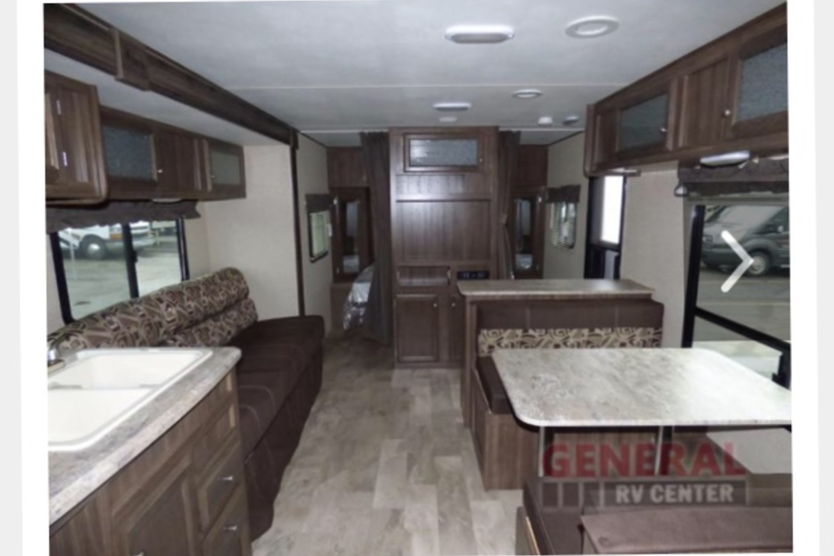 2017 Coachmen Apex ultra light 28LE 288BHS, 5