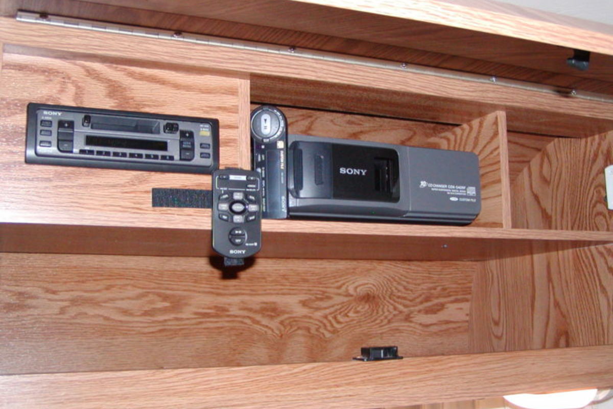 2001 Airstream Safari S-27B WB, 13