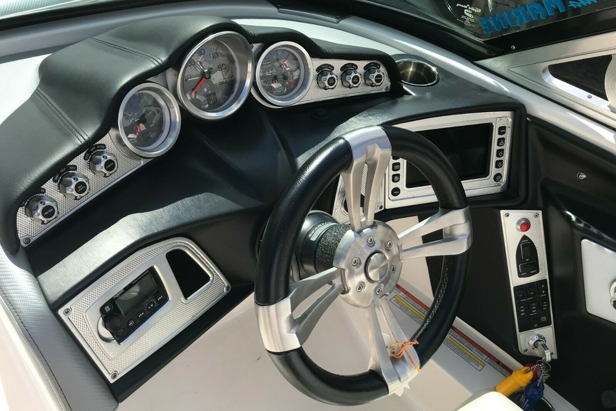 2014 MasterCraft X-30, 15
