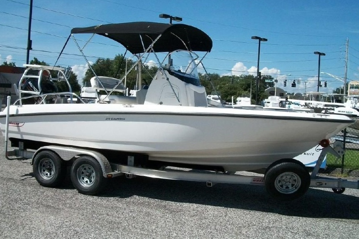 2014 Boston Whaler 210 Dauntless, 5