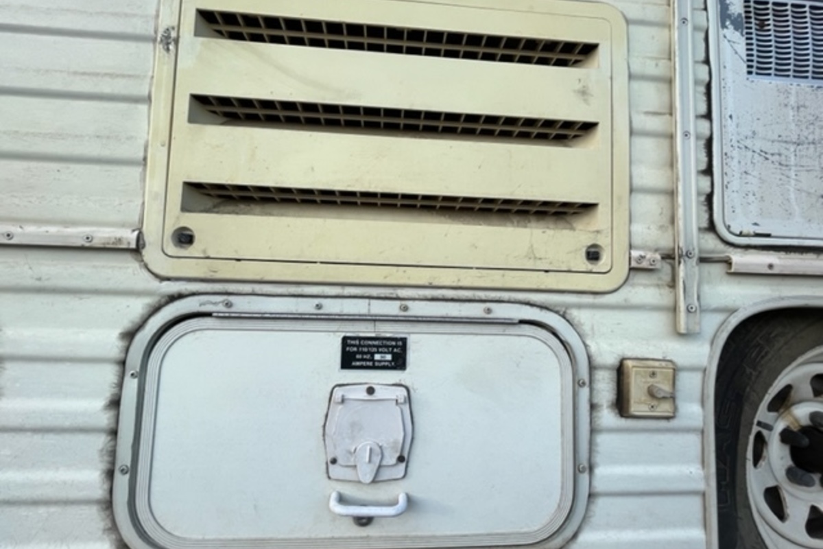 1993 Hi-Lo 2293L, 20