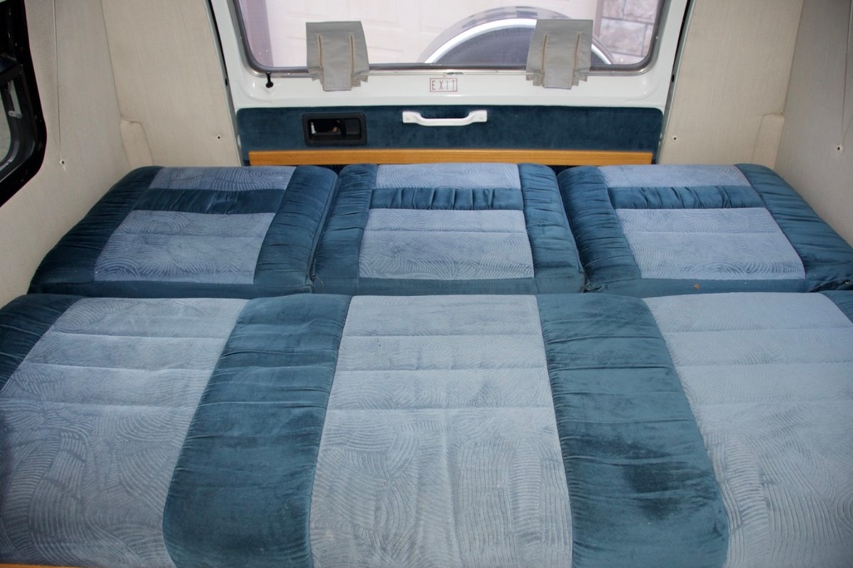 1999 Coach House 192KS Wide-Body, 3