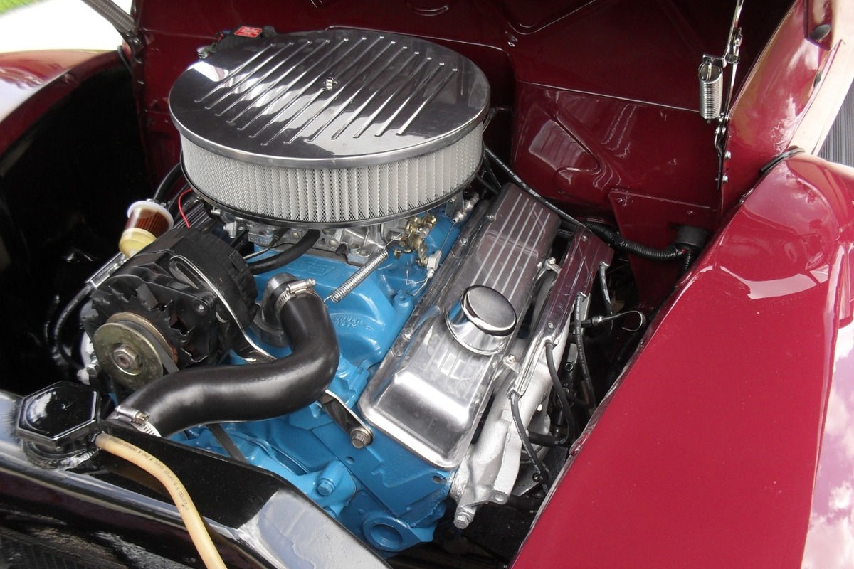 1940 Ford Deluxe Convertible, 2