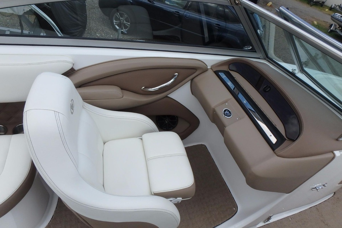 2012 Cobalt Boats 242, 3