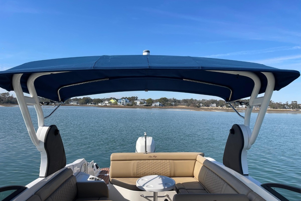 2018 Sea Ray 270 Sundeck, 3