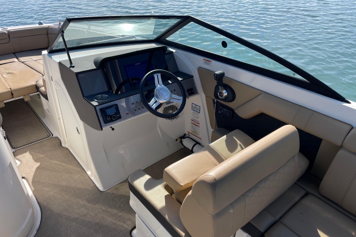 2018 Sea Ray 270 Sundeck, 6