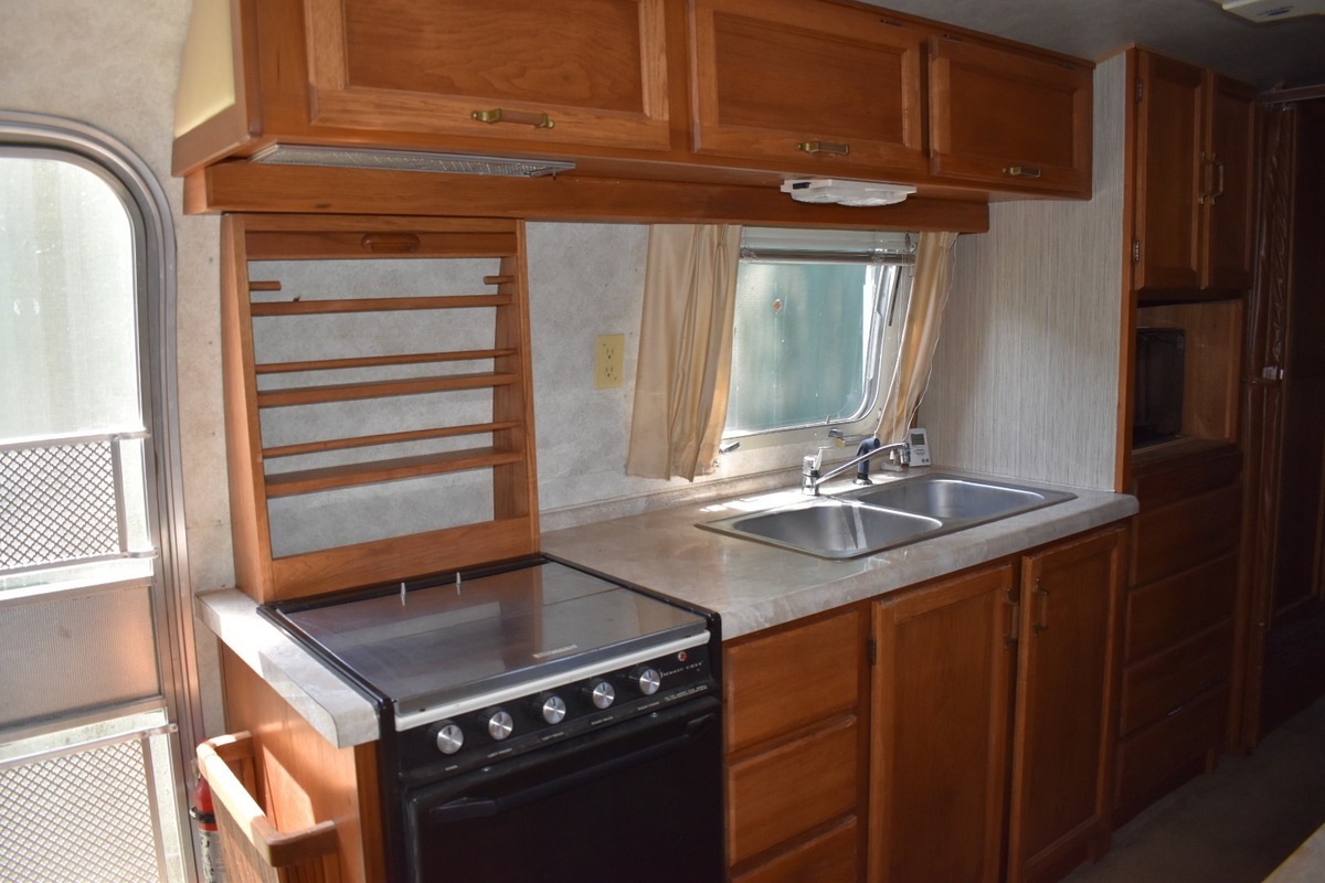 1986 Airstream Excella Classic, 2
