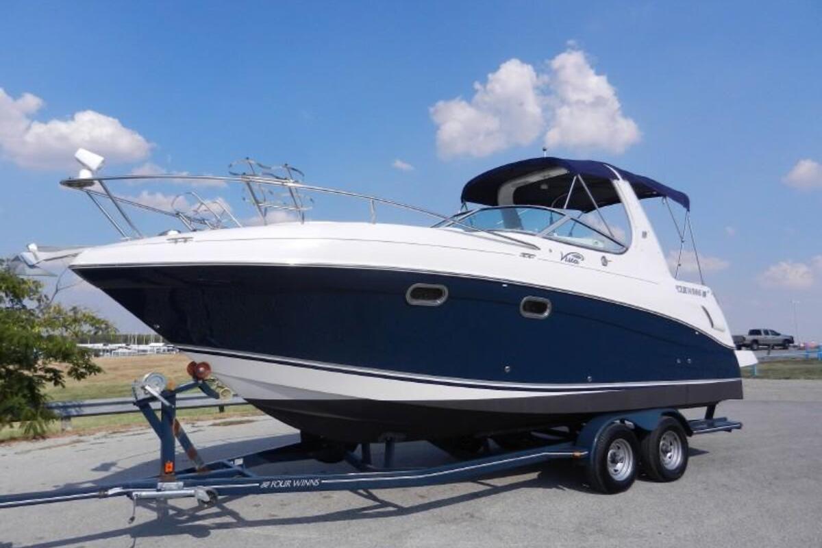 2004 Four Winns 268 Vista, 5