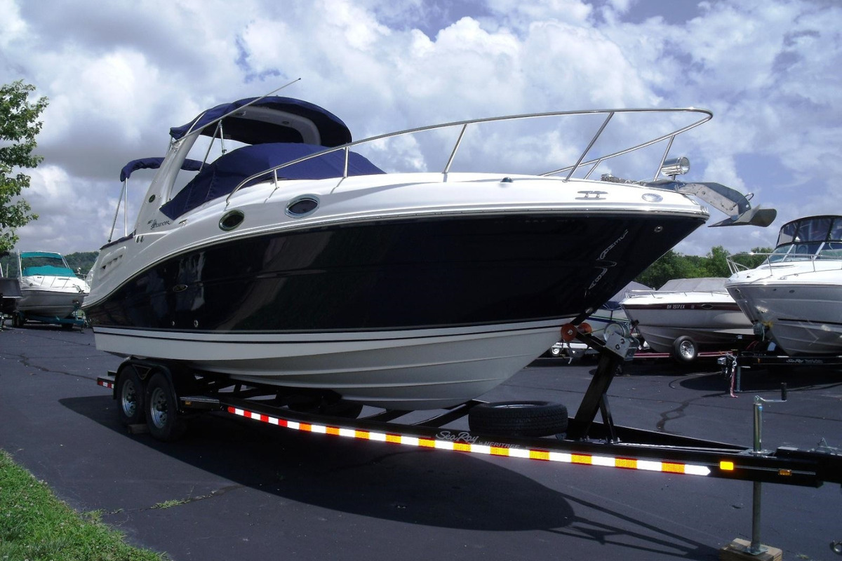 2008 Sea Ray 260 Sundancer, 1