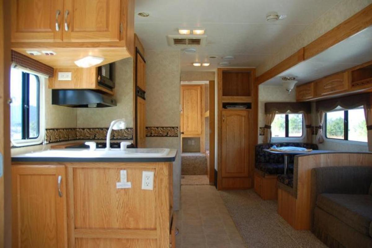 2004 Holiday Rambler Savoy 31' QUAD BUNKHOUSE, 5