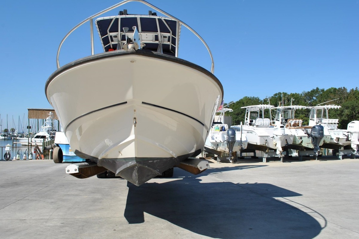 2008 Boston Whaler 210 Outrage, 4
