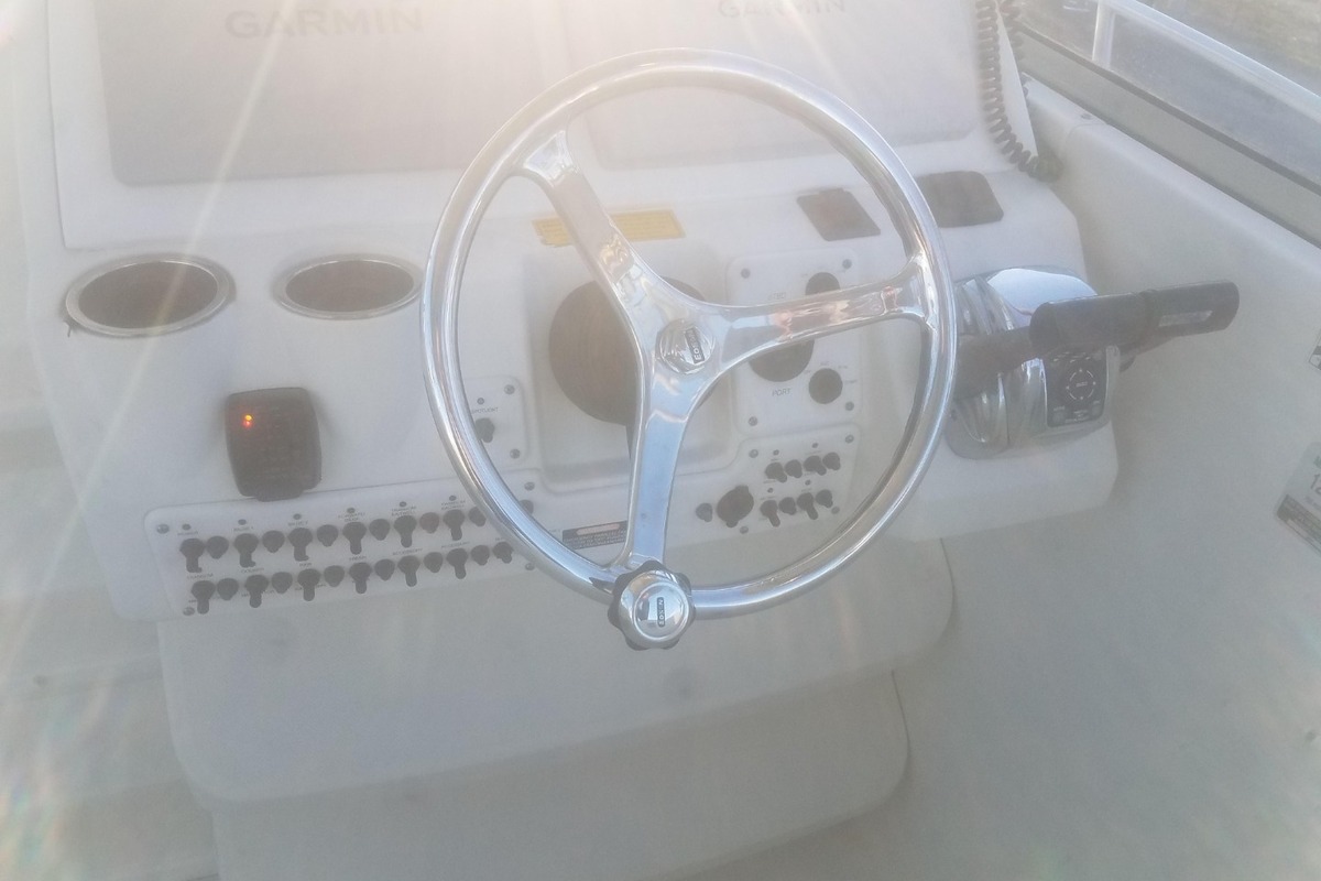 2008 Triton Boats 301 XD, 18