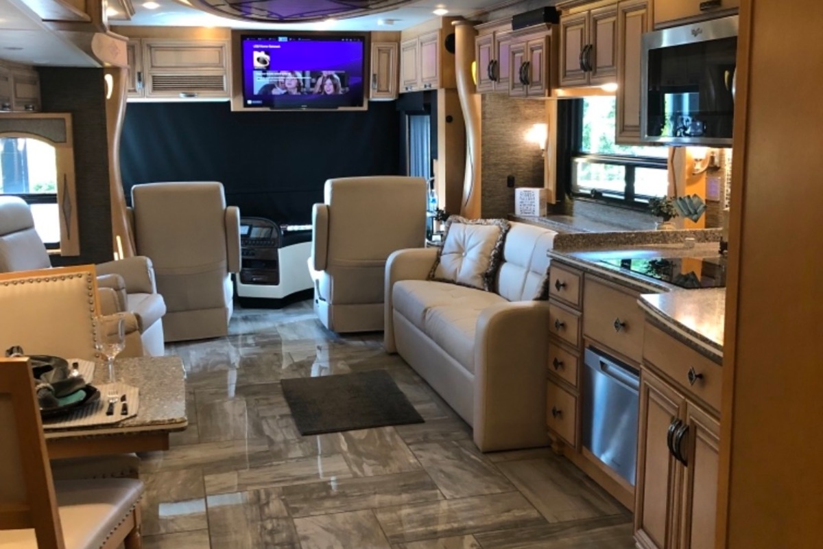 2016 Newmar London Aire 4519, 15