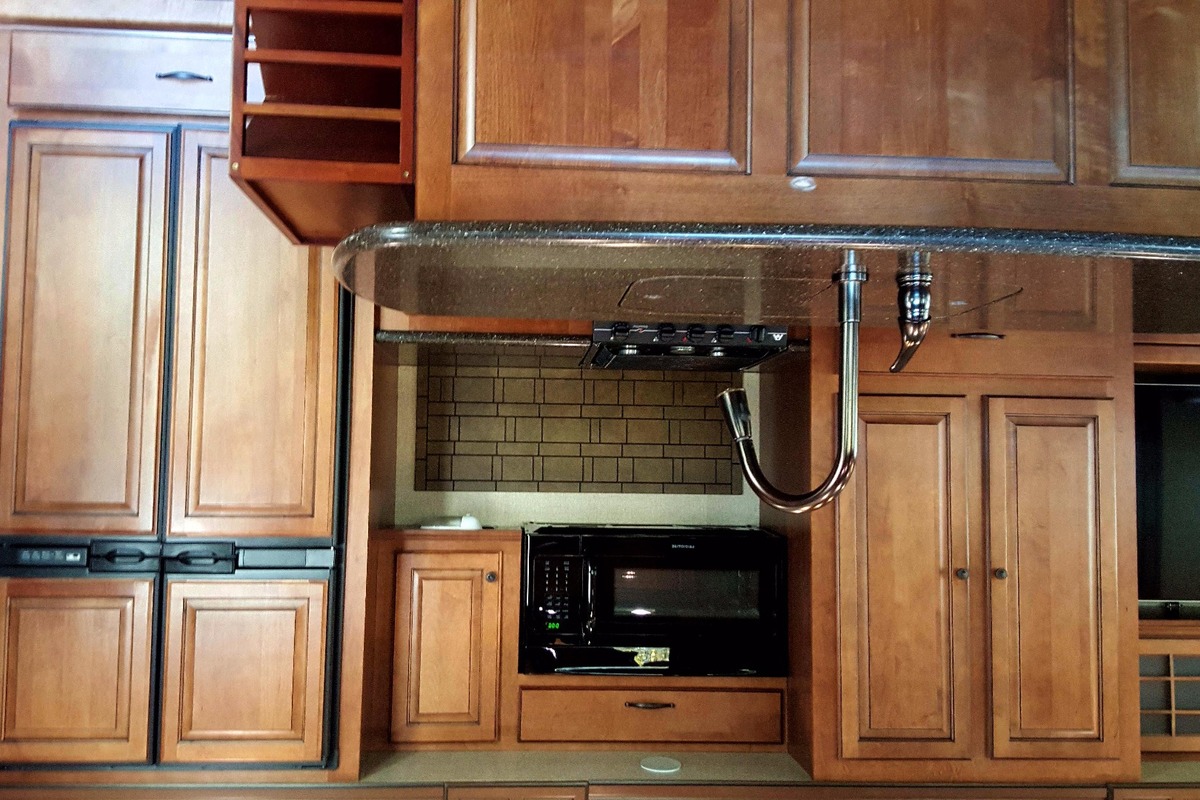 2013 Heartland Bighorn 3585RL, 20