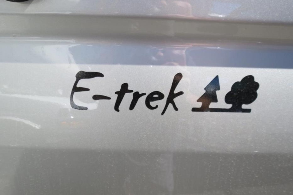 2015 Mercedes Sprinter Road Trek E 3500, 12