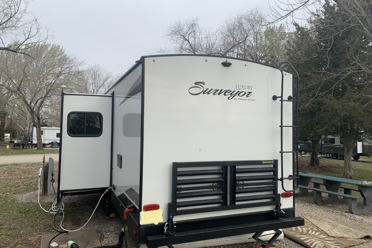 2021 Forest River Surveyor 287BHSS Luxury in Overland Park, KS