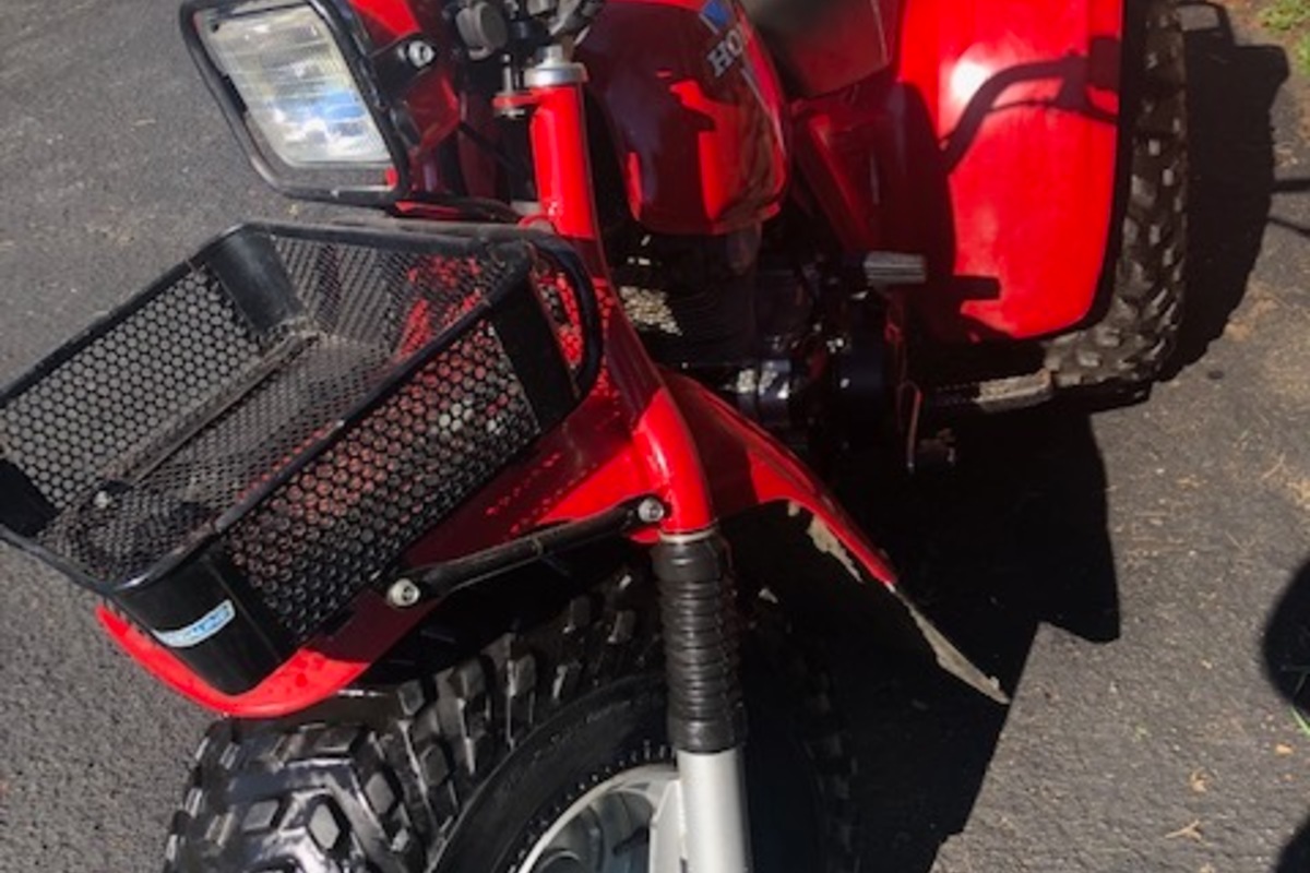 1983 Honda Big Red 200E, 2