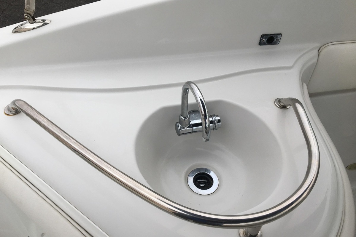 2006 Crownline 262, 12