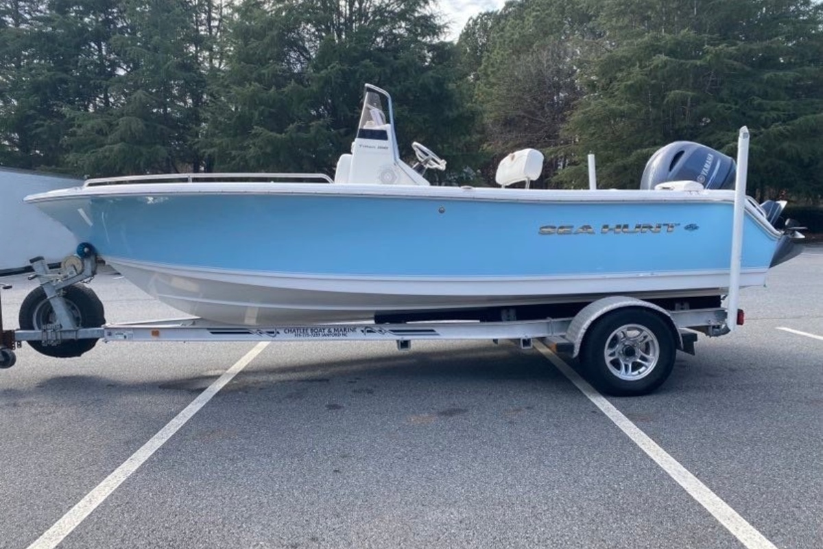 2015 Sea Hunt Triton 188, 1
