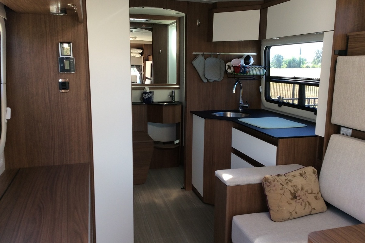 2017 Triplee Leisure Van Wonder Murphy Bed in Latrobe, CA