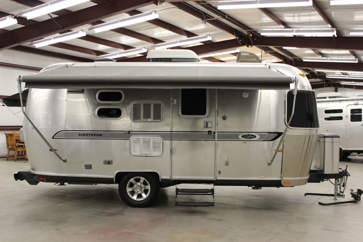 2007 Airstream Safari SE LS, 1