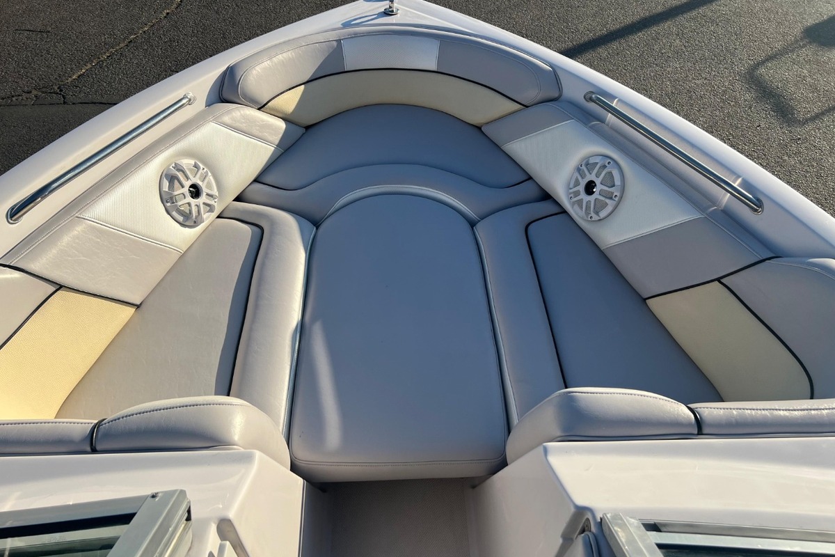 2008 Correct Craft Crossover Nautique 236 Team Edition, 2