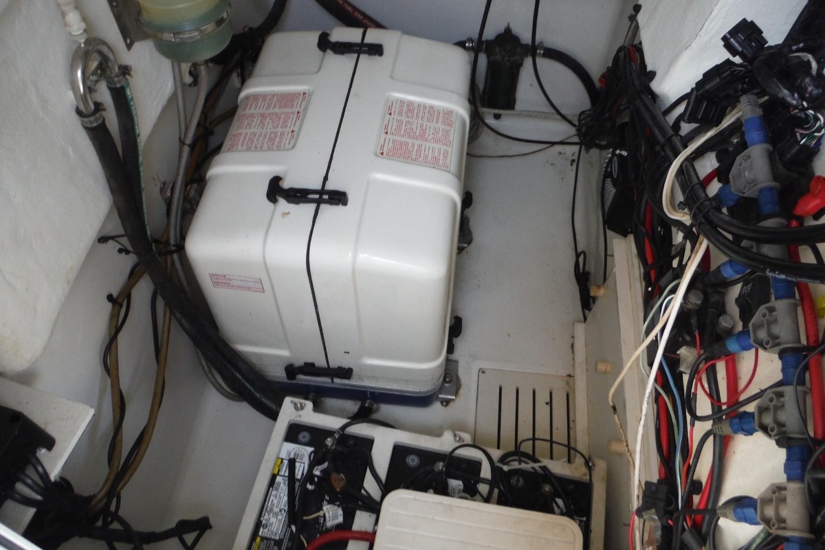 2007 Triton Boats 351 Express, 30