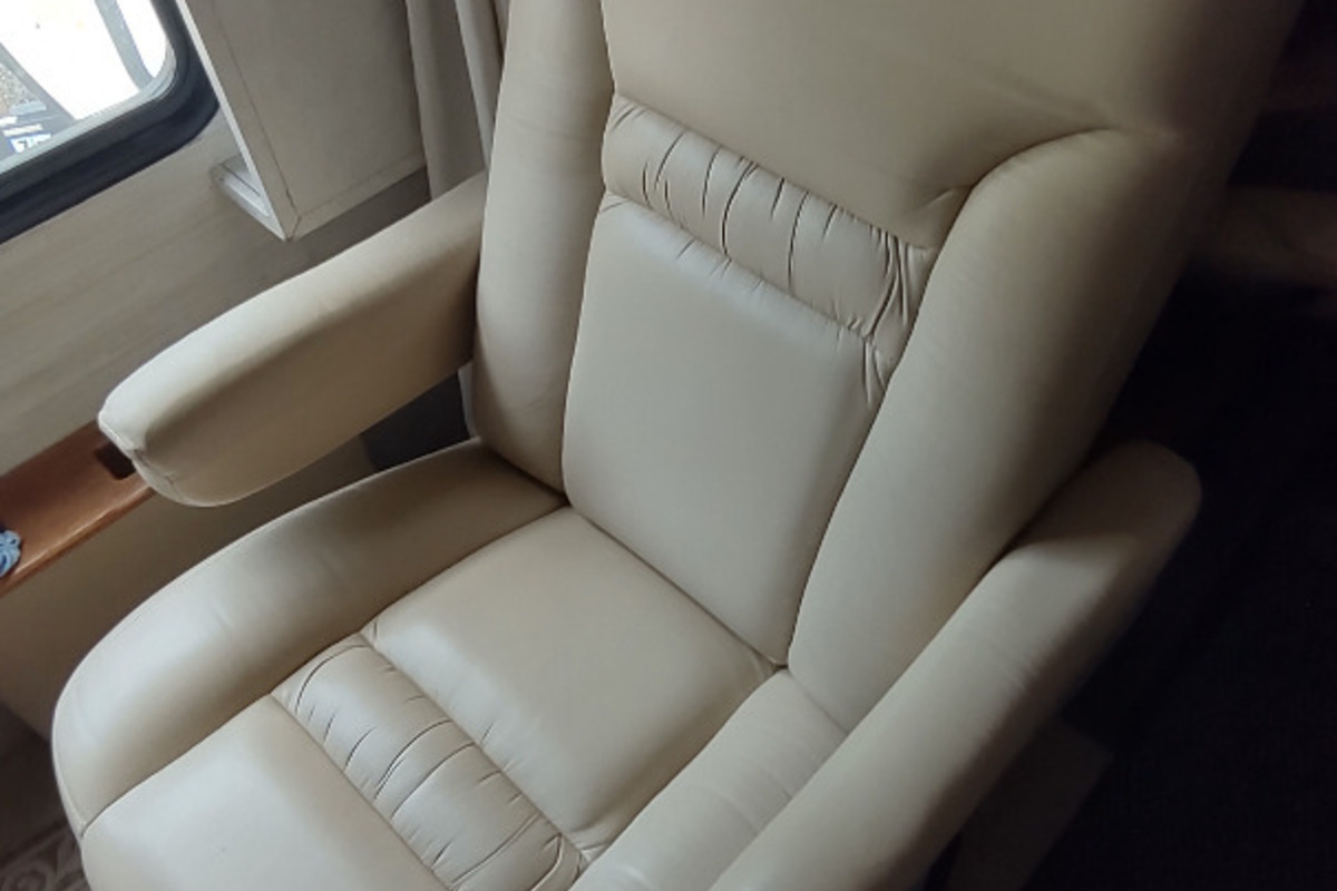 2002 Safari Zanzibar 3512, 3