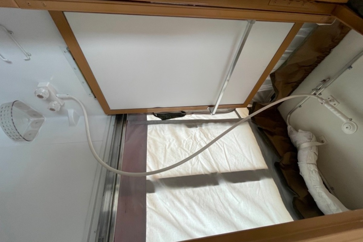 2008 Fleetwood Avalon, 21