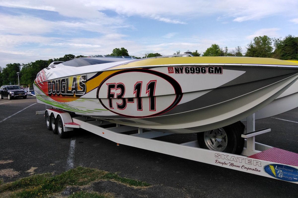 1999 Skater 32B, 12