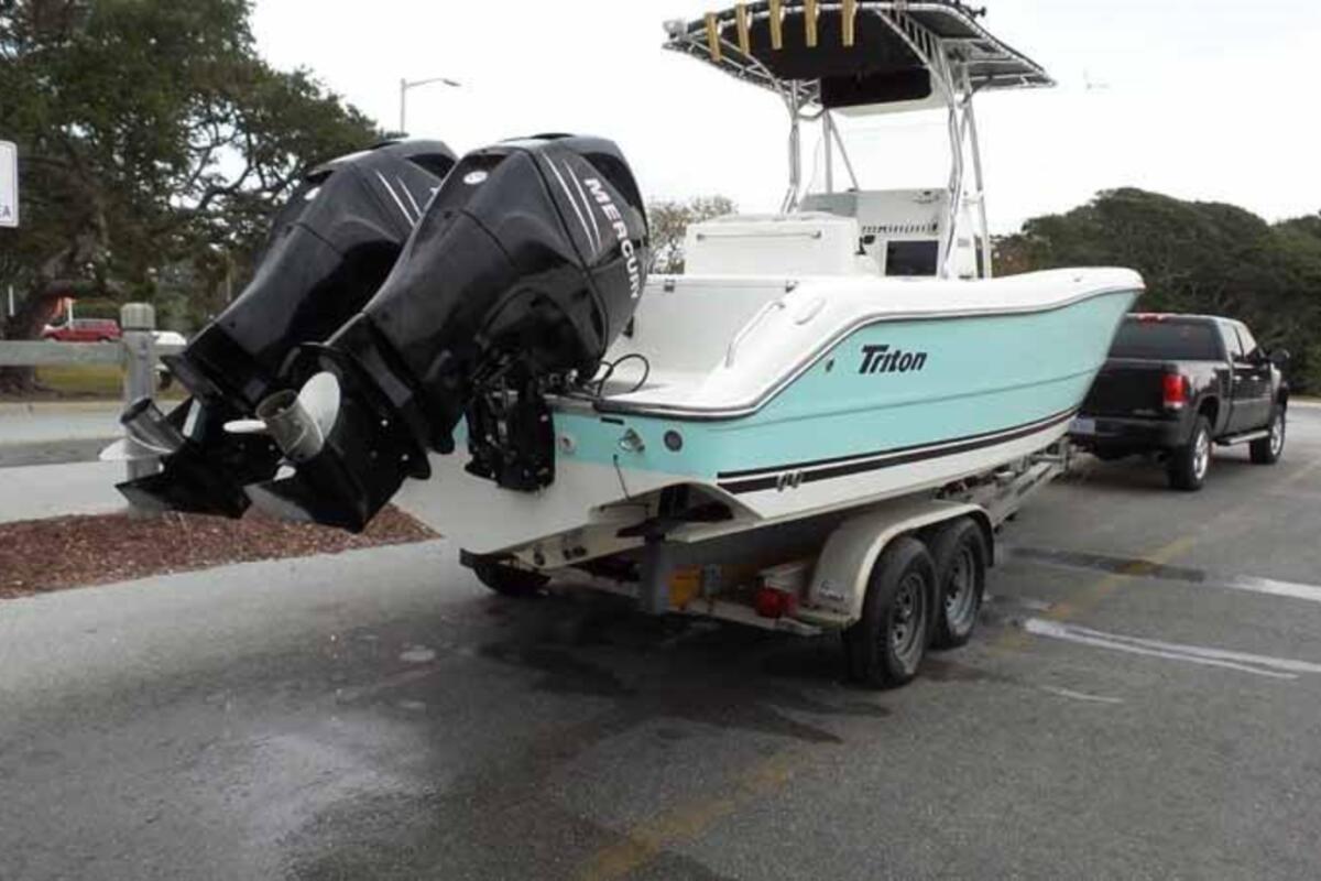 2006 Triton Boats 2690 CC, 3