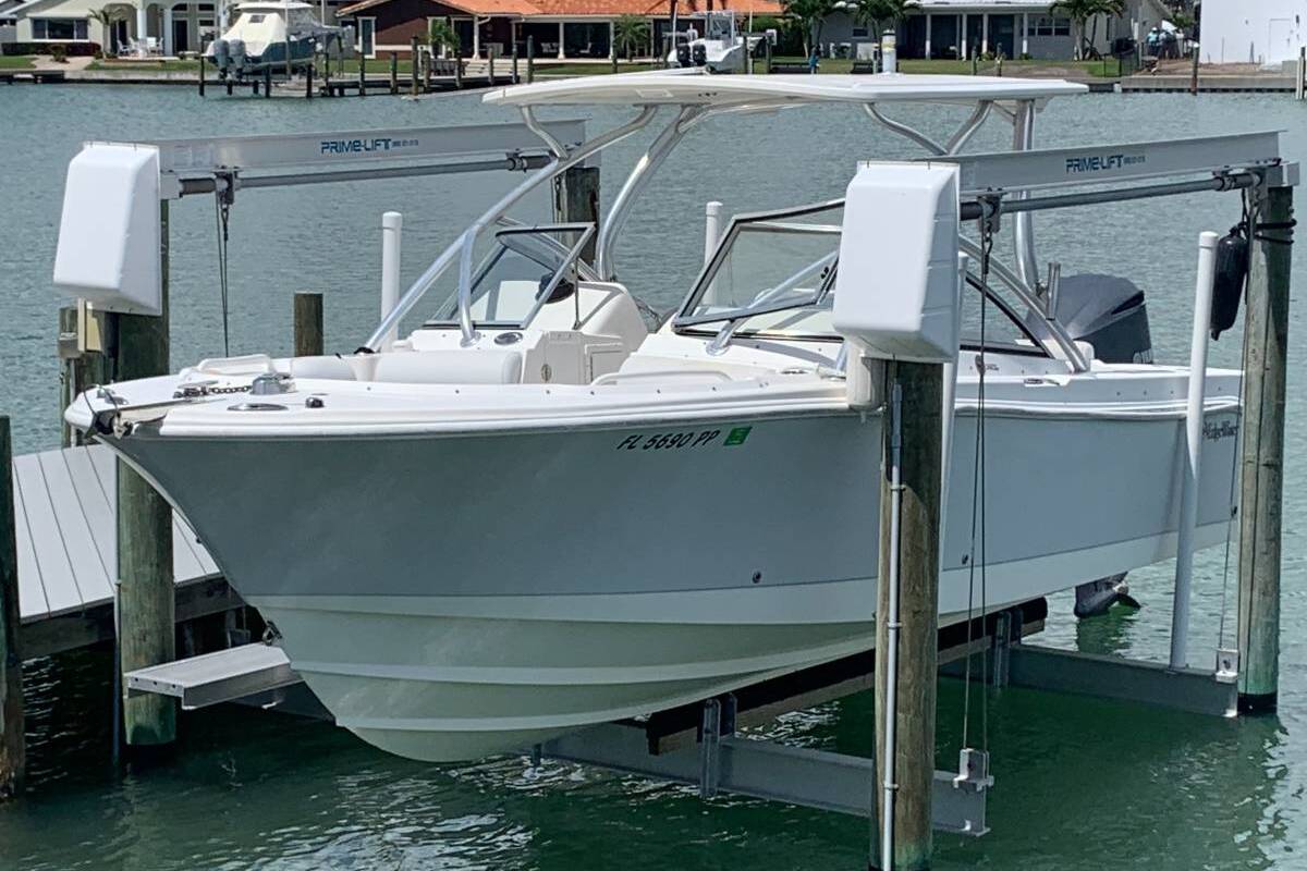 2011 EdgeWater 245 CX, 1