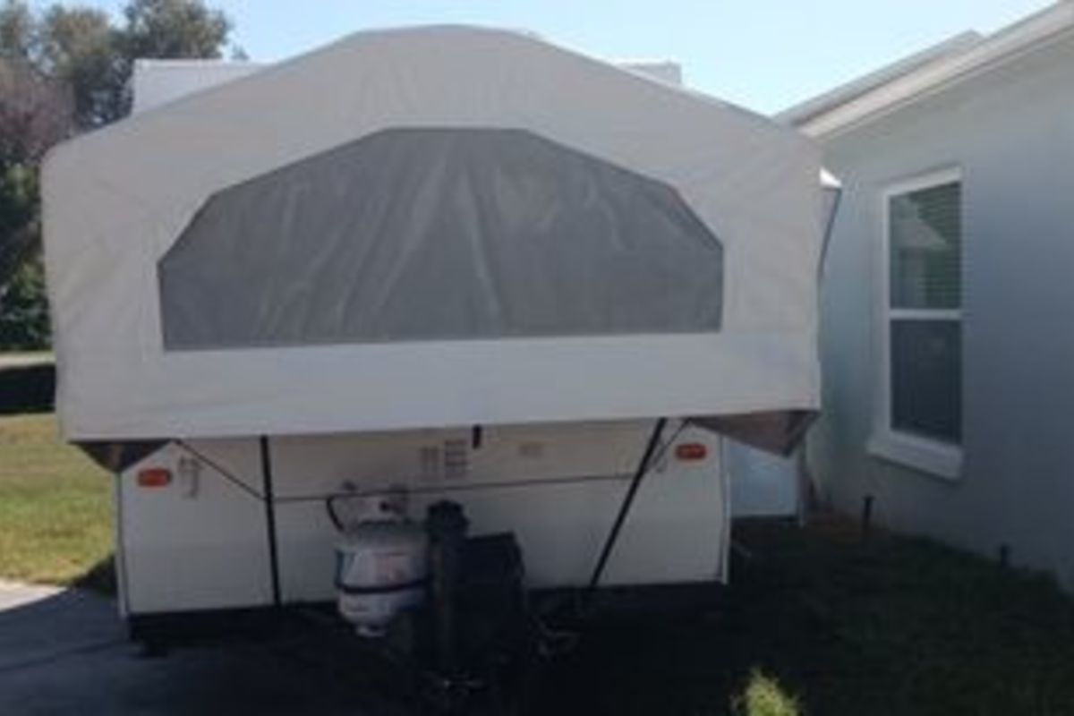 2010 Forest River Rockwood Premier, 2