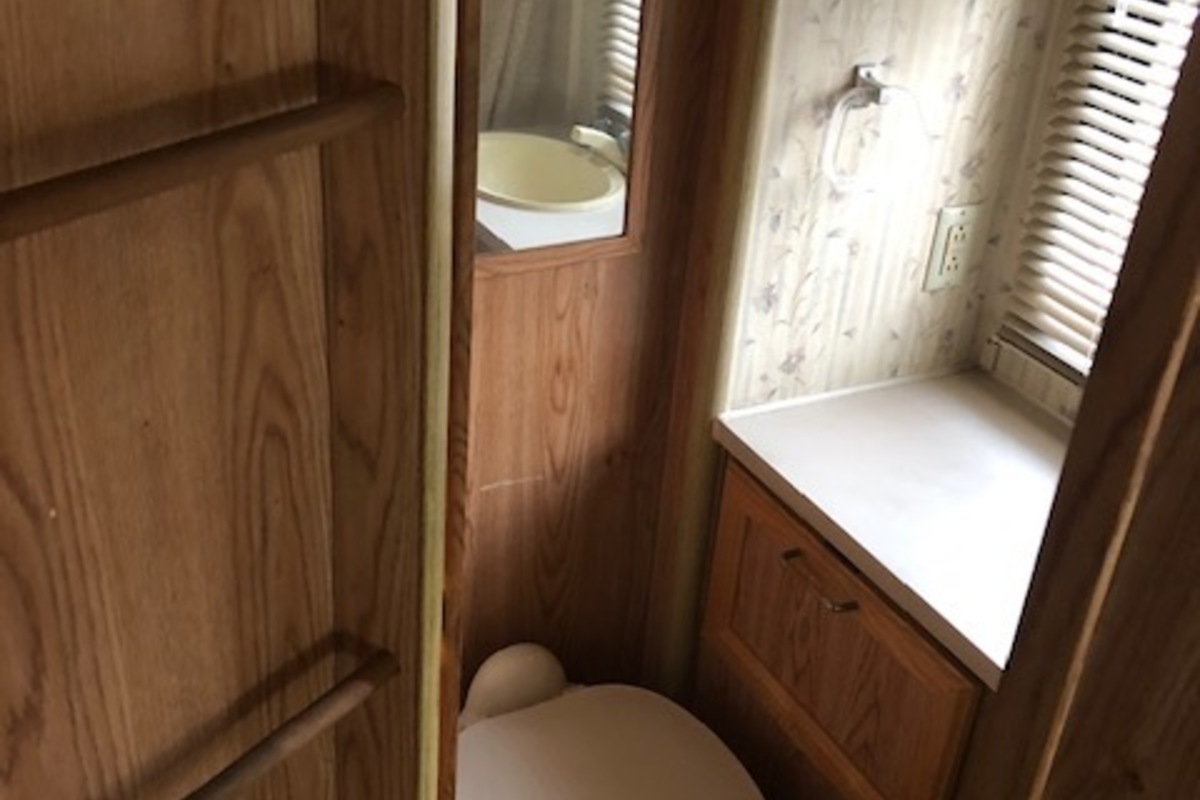 1989 Komfort Trendsetter custom, 8