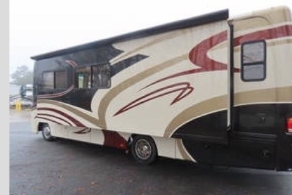 2009 Monoco Safari Simba M-30sFS, 4