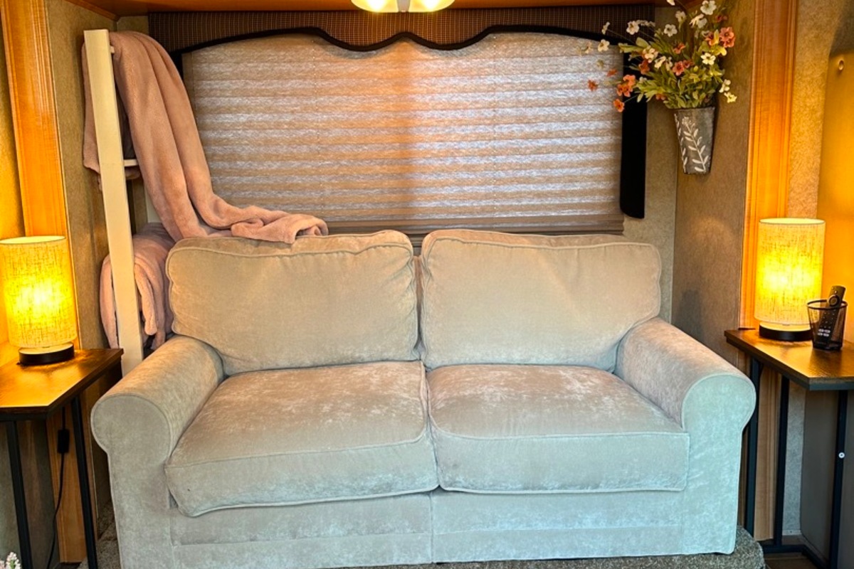 2010 Forest River Sunseeker 2600SL, 3