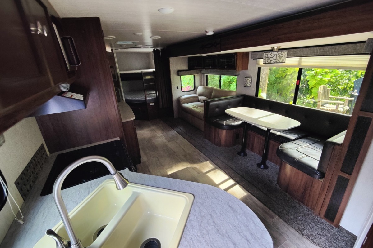 2018 Heartland Mallard M312, 5