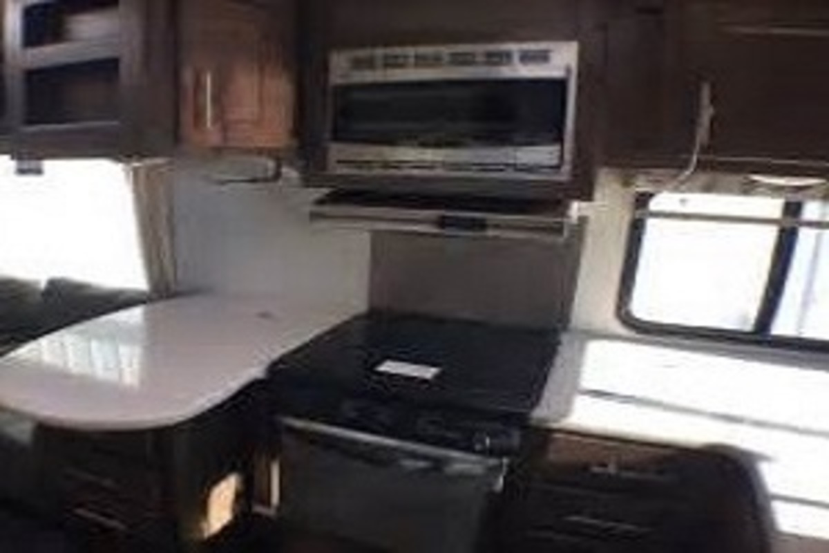 2019 Forest River WILDCAT MAXX T28RKX, 6