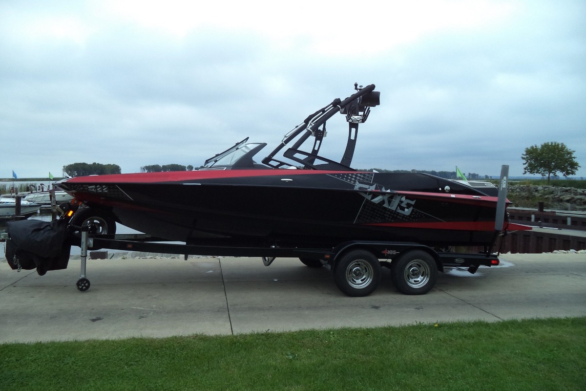 2012 Axis A22, 2