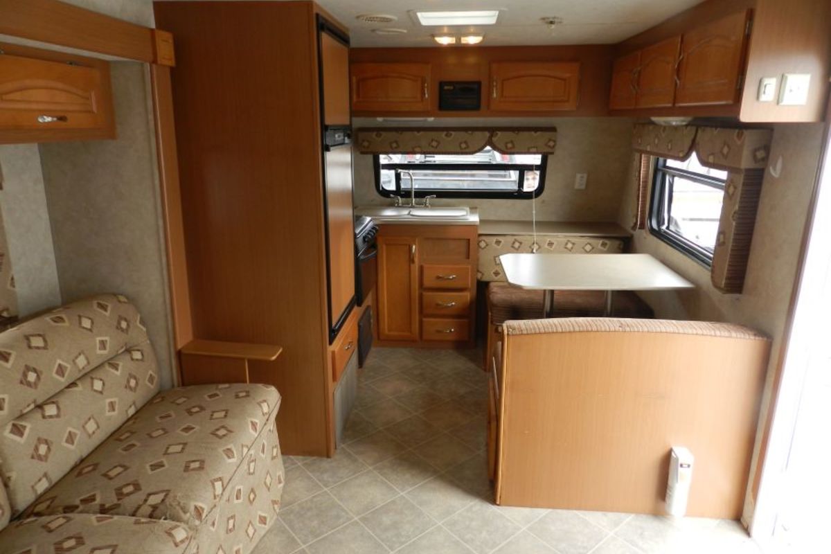 2006 KZ SPORTSMEN FRONTIER 2803, 3