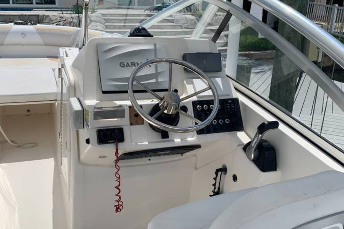 2011 EdgeWater 245 CX, 8