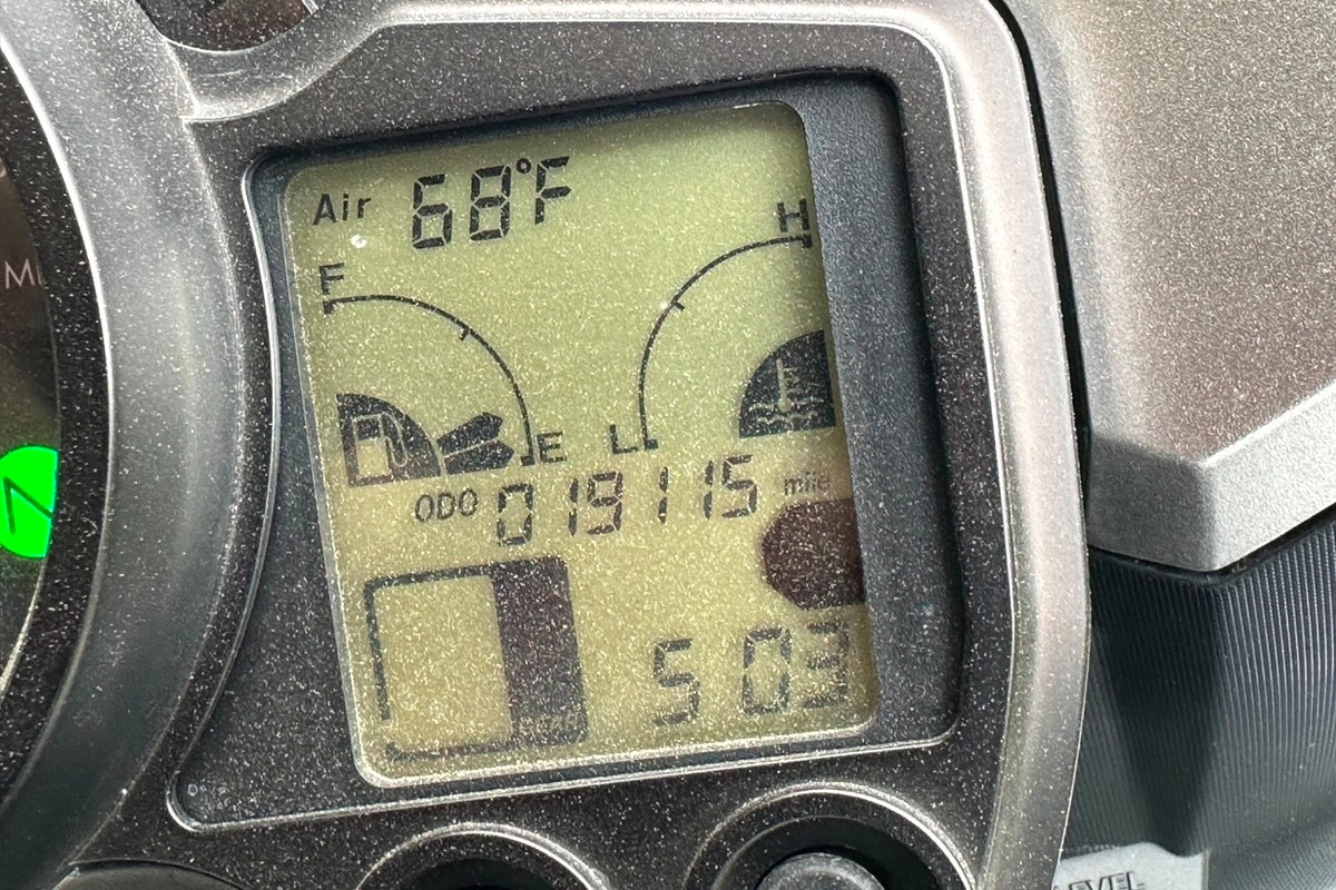 2010 Yamaha FJR1300, 3