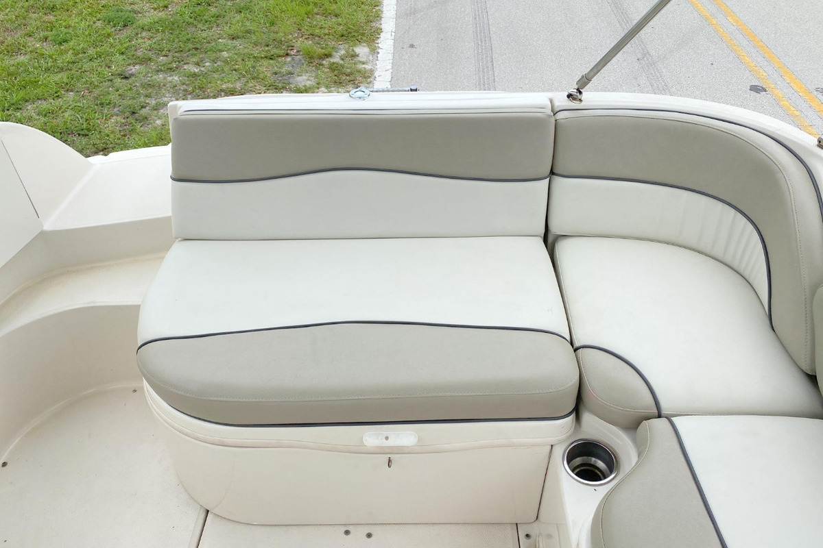 2006 Sea Ray 240 Sundeck, 19