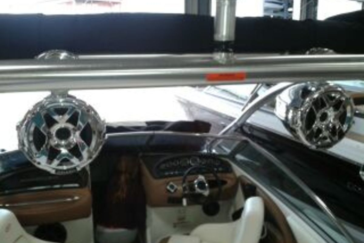 2012 Cobalt Boats 232WSS, 2