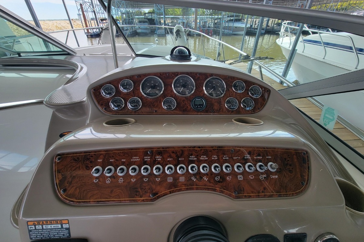 2003 Maxum 3100 SCR, 11