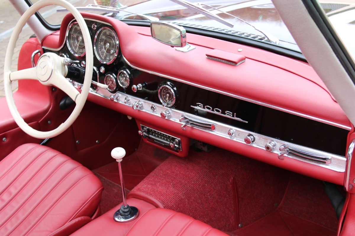 1955 Mercedes-Benz 300 SL Gullwing, 12