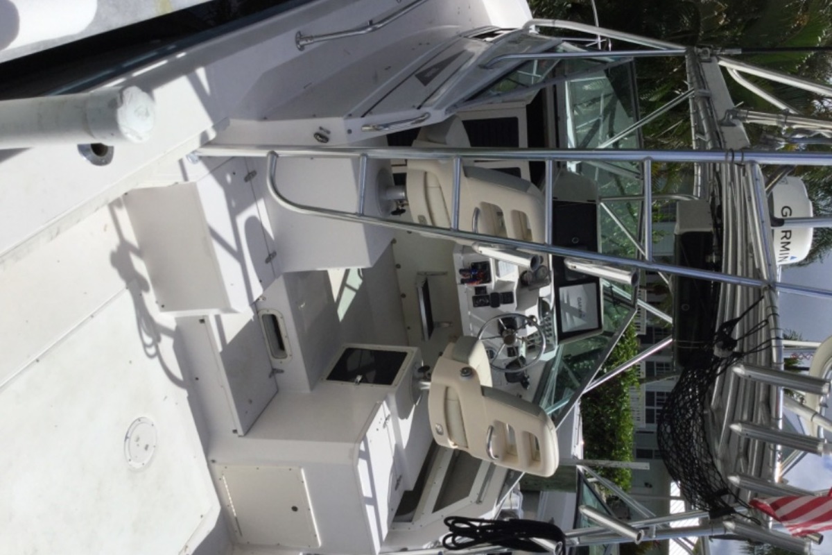 1990 Grady-White 28 Marlin, 7