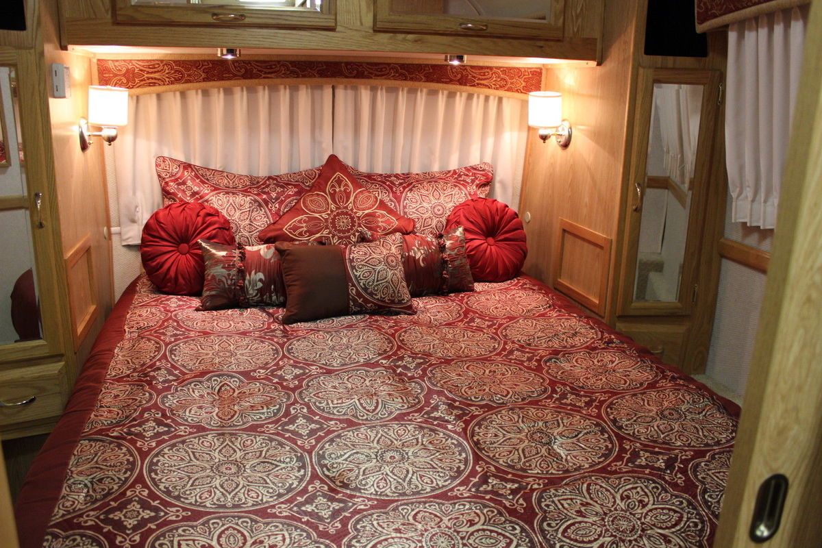 2005 Airstream Classic, 21