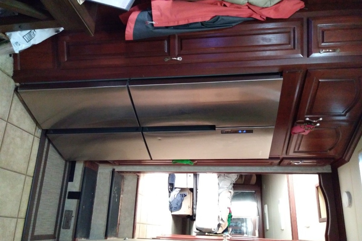 2006 KZ Escalade, 5