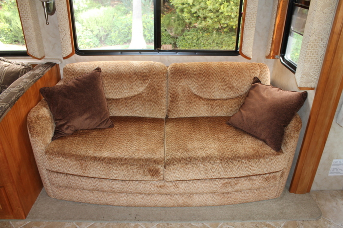 2008 Monaco Camelot 40PDQ, 13
